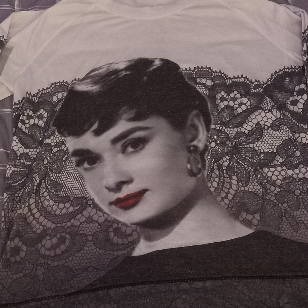 Beautiful Audrey Hepburn light weight sweatshirt